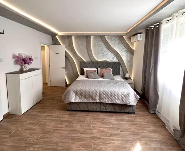 Nella foto è visibile l'oggetto S class apartment situato nella città di Novi Grad.