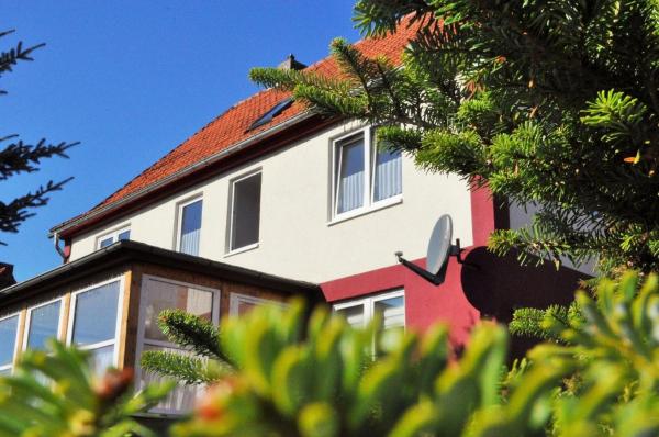 Na zdjęciu widoczny jest obiekt Familienfreundliches Ferienhaus mit Sauna am Fuße des Brockens położony w mieście Elend.