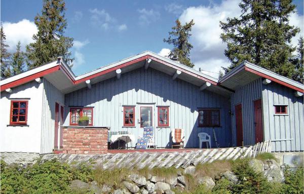 På billedet ses objektet Holiday Home Sjusjøen Tyrily beliggende i byen Sjusjøen.