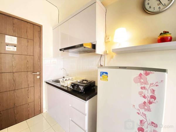 A la foto es mostra l'objecte Homey Studio Room at Harvard Jatinangor Apartment By Travelio situat a la ciutat de Sumedang.