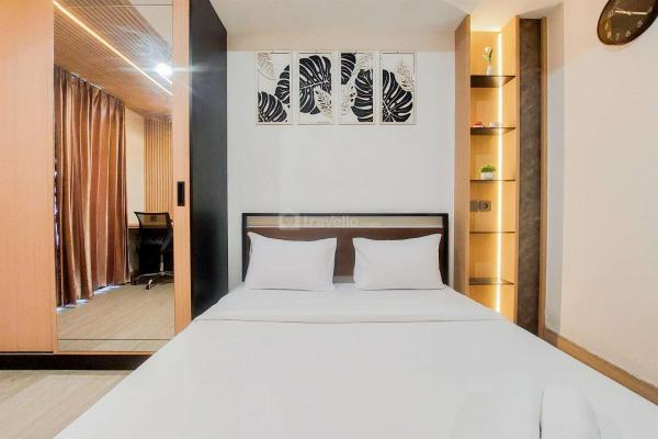 A la foto es mostra l'objecte Restful and Cozy Stay Studio with Balcon at Collins Boulevard Apartment By Travelio situat a la ciutat de Pakulonan.