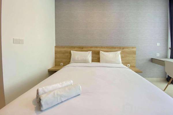 Elegant and Homey Studio Ciputra World 2 Apartment By Travelio, Dżakarta