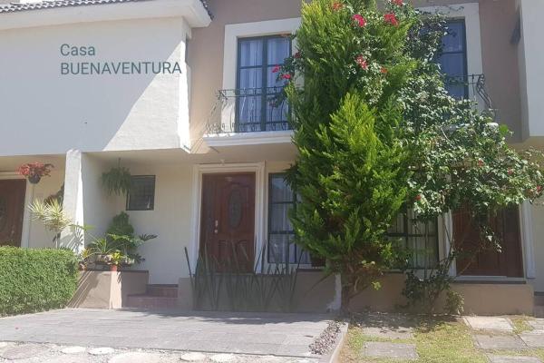 A la foto es mostra l'objecte Estadía - buenaventura- Morelia Mich Coto privado situat a la ciutat de Morelia.
