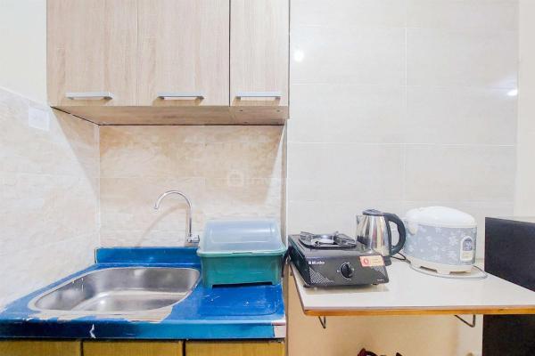 写真にはSabi市にあるCozy and Minimalist Studio Great Western Apartment By Travelioが写っています。
