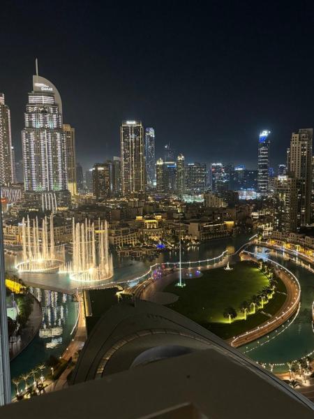 Downtown,Fountain view, nearBurj Khalifa,3 minutes walk to Dubai Mall, Дубай