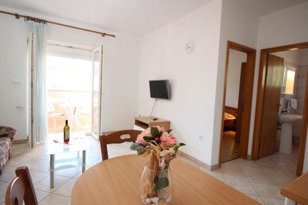 På billedet ses objektet Wohnung in Baška mit Eigenem Balkon - b59598 beliggende i byen Baška.