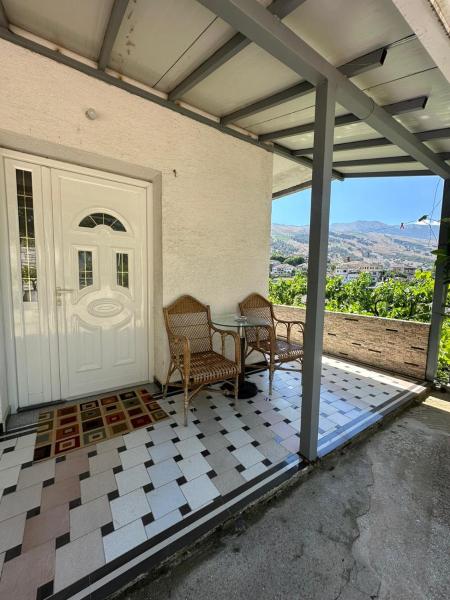 Ada's Guest House - Albania