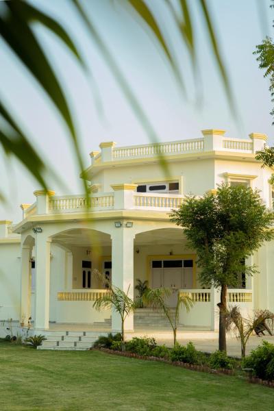 A la foto es mostra l'objecte RK Palace Jaipur situat a la ciutat de Kānota.