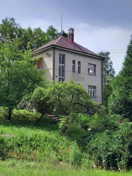 På bilden syns objektet Vila Kotlářská som ligger i staden Ludvíkovice.
