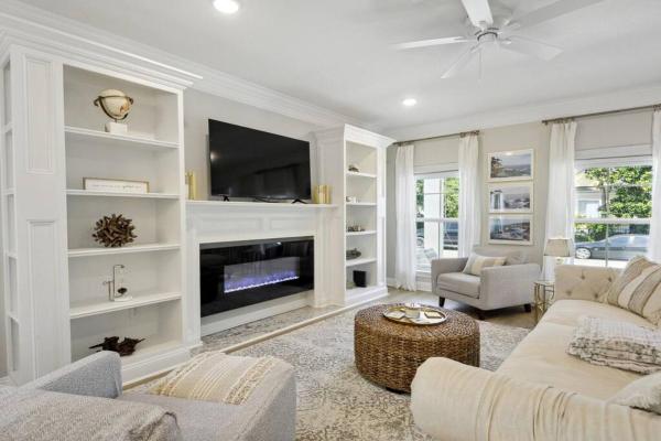 Luxury Home Walkable To The Beach - Biloxi, MS