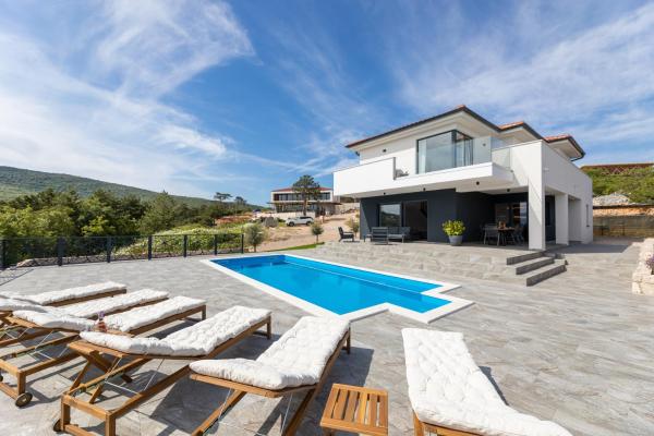A la foto es mostra l'objecte Villa Volare situat a la ciutat de Vrbnik.