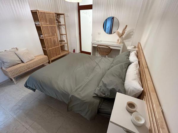 A la foto es mostra l'objecte CRI House situat a la ciutat de Bari.