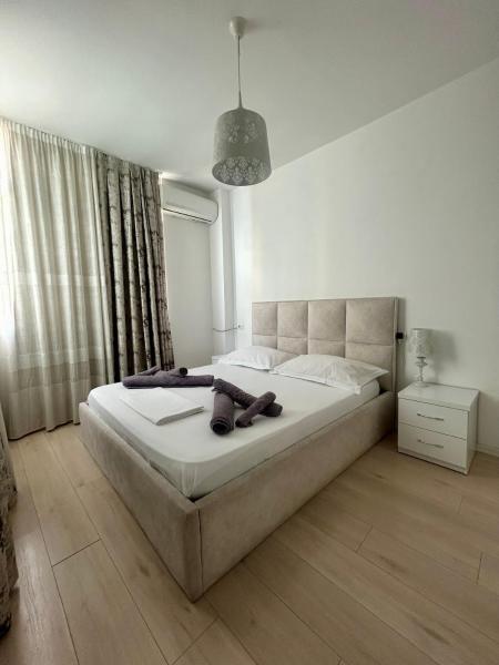 Lovely and Central Apartment - 24H Self Check-In, Tirana