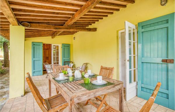 A la foto es mostra l'objecte Casa Quercia Piccola situat a la ciutat de Pereta.