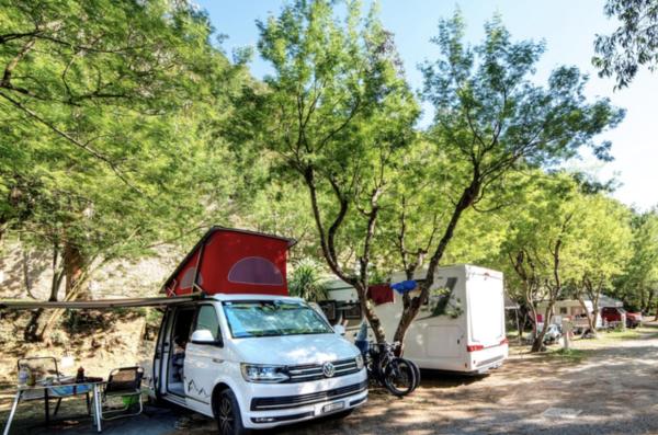 En la foto se muestra el objeto Camping Nature & Mer Tahadart - Tentes & Caravans ubicado en la ciudad de Briyech.