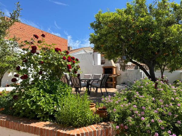 A la foto es mostra l'objecte El Patio de los Naranjos situat a la ciutat de Guadalupe.