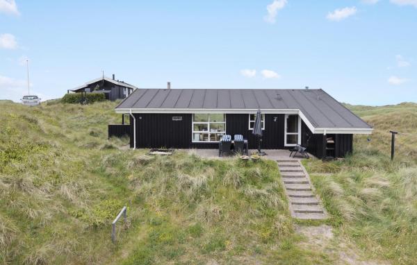 Lovely Home In Løkken With Wifi, Лёккен
