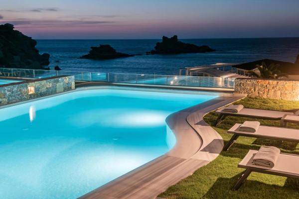 Фотография 1: Made By The Sea Villa 4