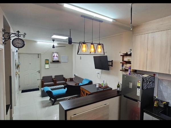 A la foto es mostra l'objecte LausDeo1 self checkin 2BHK AC corner flat top floor situat a la ciutat de Trippapur.