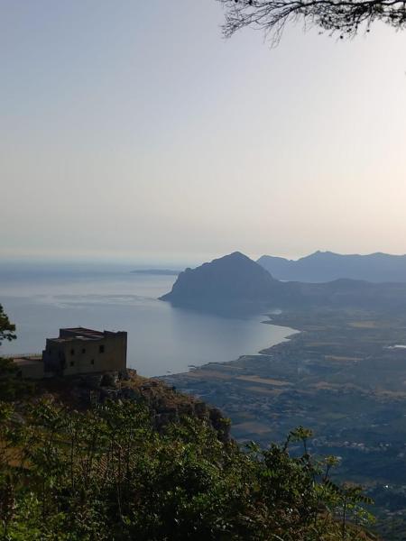 Bild 2: BED & BREAKFAST VAL di ERICE