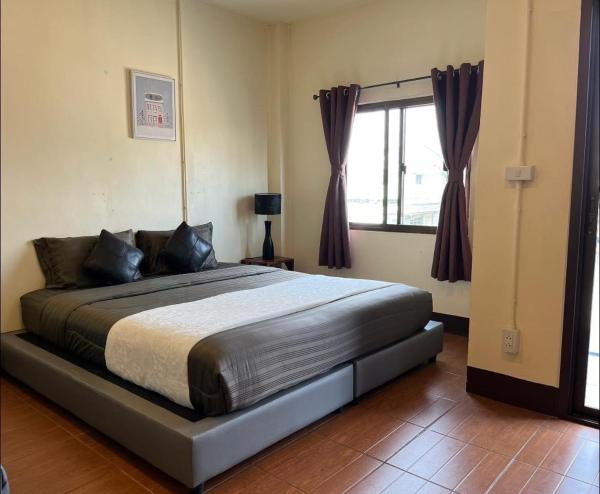 Na zdjęciu widoczny jest obiekt Titans House Chiang Dao położony w mieście Ban Thung Kala.