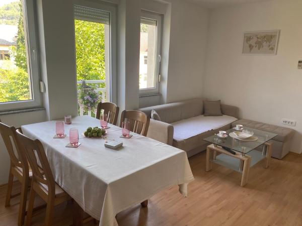 На фото показан объект Apartment Karizma Mostar, расположенный в городе Rodoč.