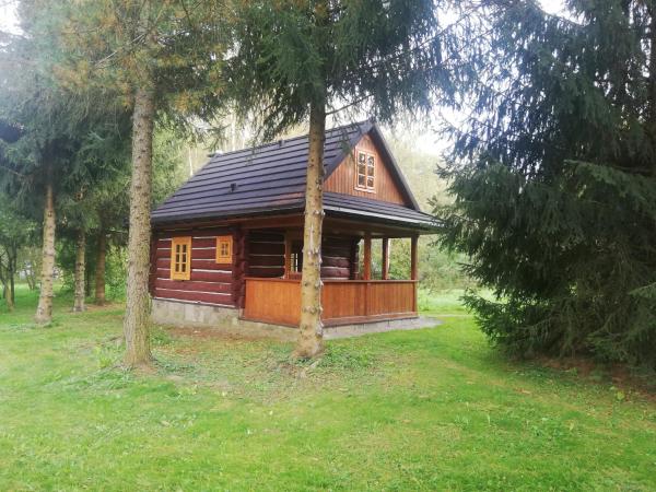 På billedet ses objektet Chatka Na Rozdrożu beliggende i byen Regetów.