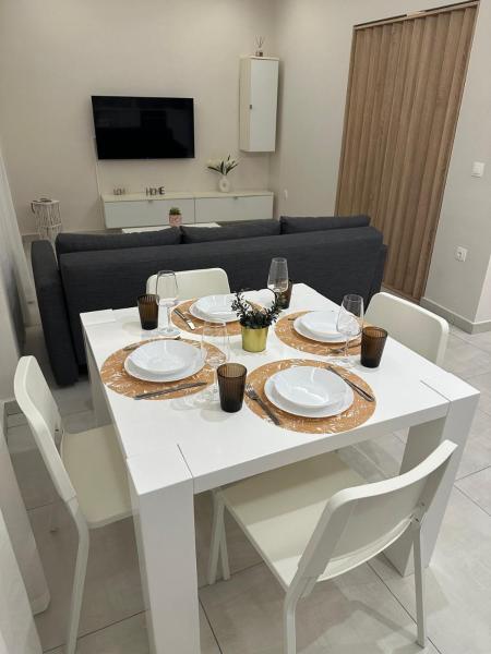 A la foto es mostra l'objecte a & a Comfy Apartment situat a la ciutat de Kalamata.