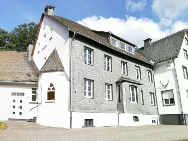 Na fotografii je vidět objekt Holiday apartment hunting lodge Siedlinghausen 1 nacházející se ve městě Winterberg.