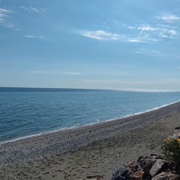 Villa Kiki By The Beach! - Grecia