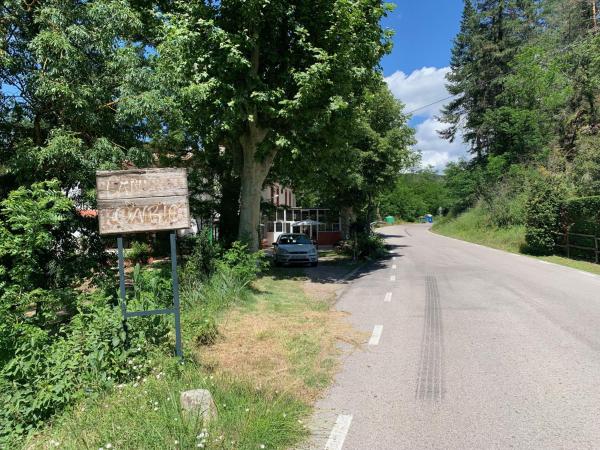 A la foto es mostra l'objecte Hostal Rural Can Enric situat a la ciutat de Vilanova de Sau.