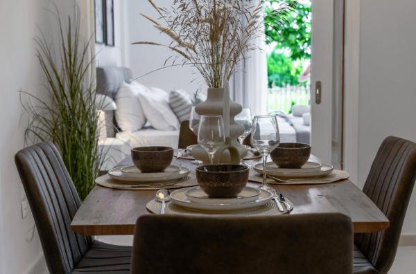 På bilden syns objektet Marelia Garden House som ligger i staden Mitikas.