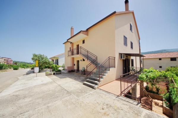 A la foto es mostra l'objecte Apartman Vitali situat a la ciutat de Stari Grad.