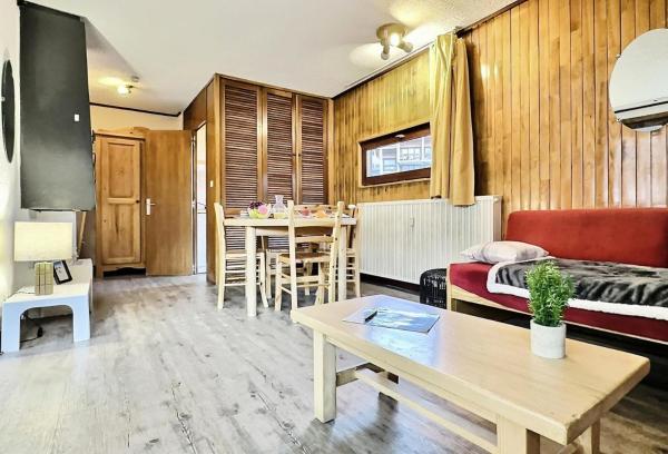 På billedet ses objektet Résidence Grand Tichot B2 - Appartement 2 pièces 5 personnes à Tignes proche des pistes et des commerces dans le quartier du Val Claret. Appartement situé MAE-2055 beliggende i byen Tignes.