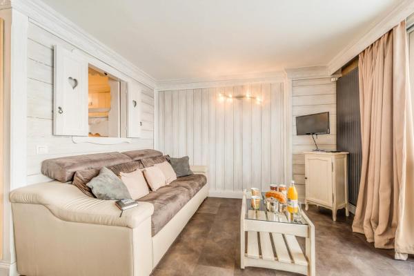 Na zdjęciu widoczny jest obiekt Résidence Palafour - Elégant studio 4 - rénové - confortable - balcon - vue Grande Sassière MAE-3690 położony w mieście Tignes.
