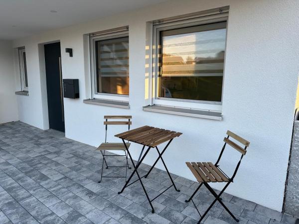 På billedet ses objektet Ferienwohnung in Rheinfelden-Adelhausen beliggende i byen Adelhausen.