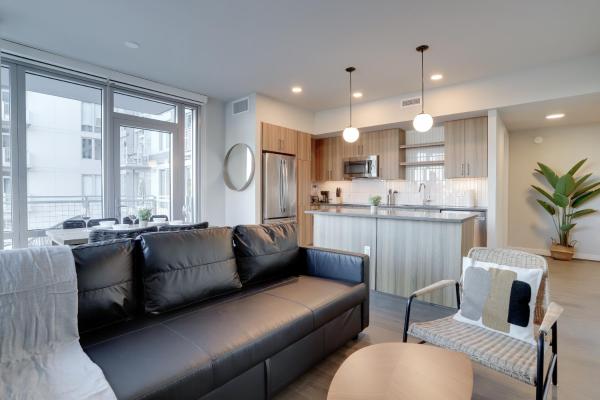 Na fotografii je vidět objekt Prime Metro Proximity - Condo at Clarendon nacházející se ve městě Arlington.