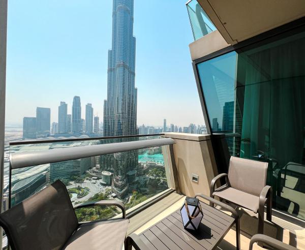 Stunning 2BR with Burj Khalifa and Fountain Views - 37AB06, Дубай