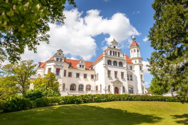 A la foto es mostra l'objecte Schloss Groß Lüsewitz situat a la ciutat de Thulendorf.