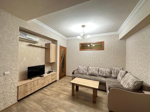 Eznik Koghbatsi, 1 bedroom Comfy apartment, Ереван