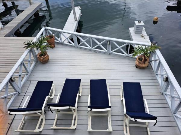Beautiful villa less than 5 minutes from the beach, Jolly Harbour