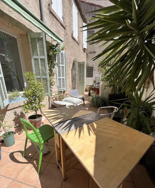 Appartement centre ville avec Patio, Marseille