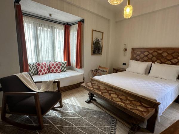 A la foto es mostra l'objecte Samadhi Alaçatı situat a la ciutat de Alacati.
