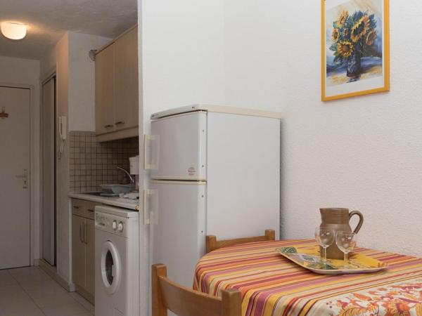 Studio + cabine 4 pers avec parking et wifi au Lavandou - FR-1-803-49の写真6