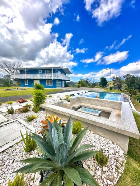 Na fotografii je vidět objekt Punta del Cielo nacházející se ve městě Comerio.