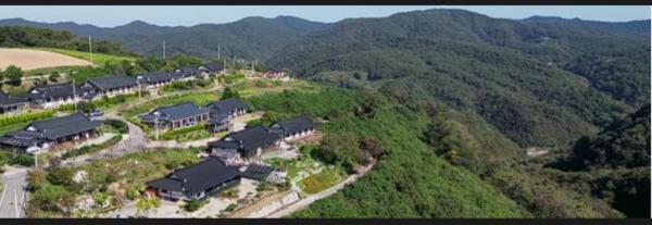 En la foto se muestra el objeto Seounjeong Hanok Pension ubicado en la ciudad de Pidong-ni.