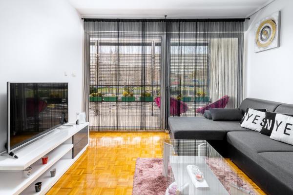 На фото показан объект LUXE Comfort MELESIO Apartment in Split CENTRE, расположенный в городе Сплит.
