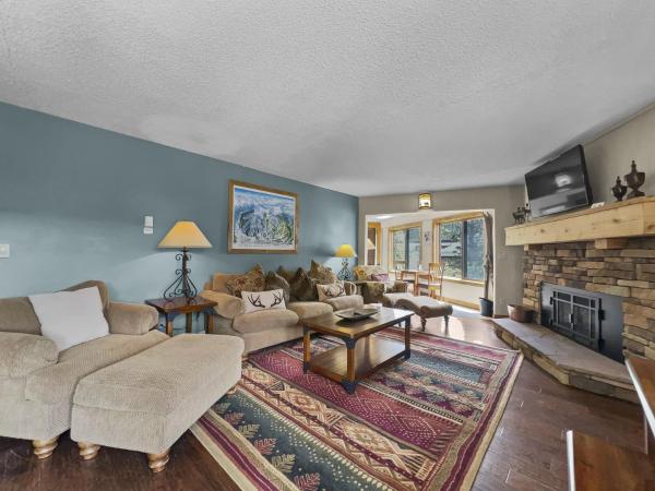 På billedet ses objektet BE310 Bridge End Pet Friendly condo beliggende i byen Copper Mountain.