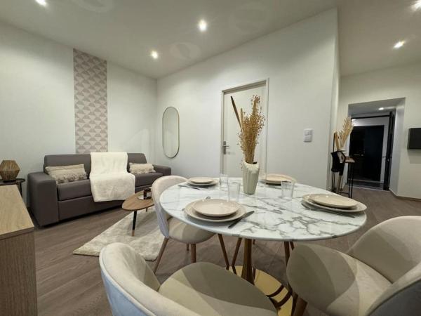 På billedet ses objektet Joli Appartement Saint-germain beliggende i byen Chasselay.