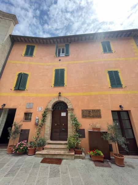 Nella foto è visibile l'oggetto Locanda Francescana situato nella città di Valfabbrica.
